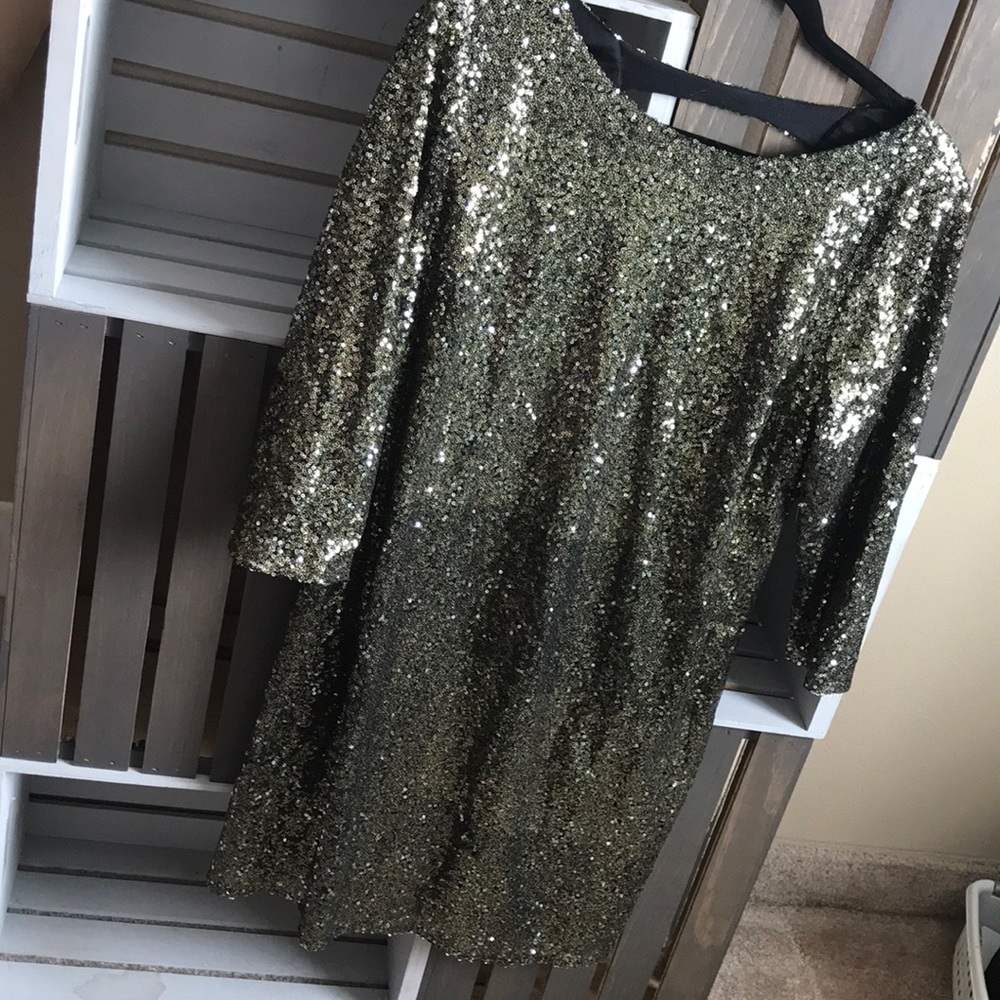 Sequend gold dress